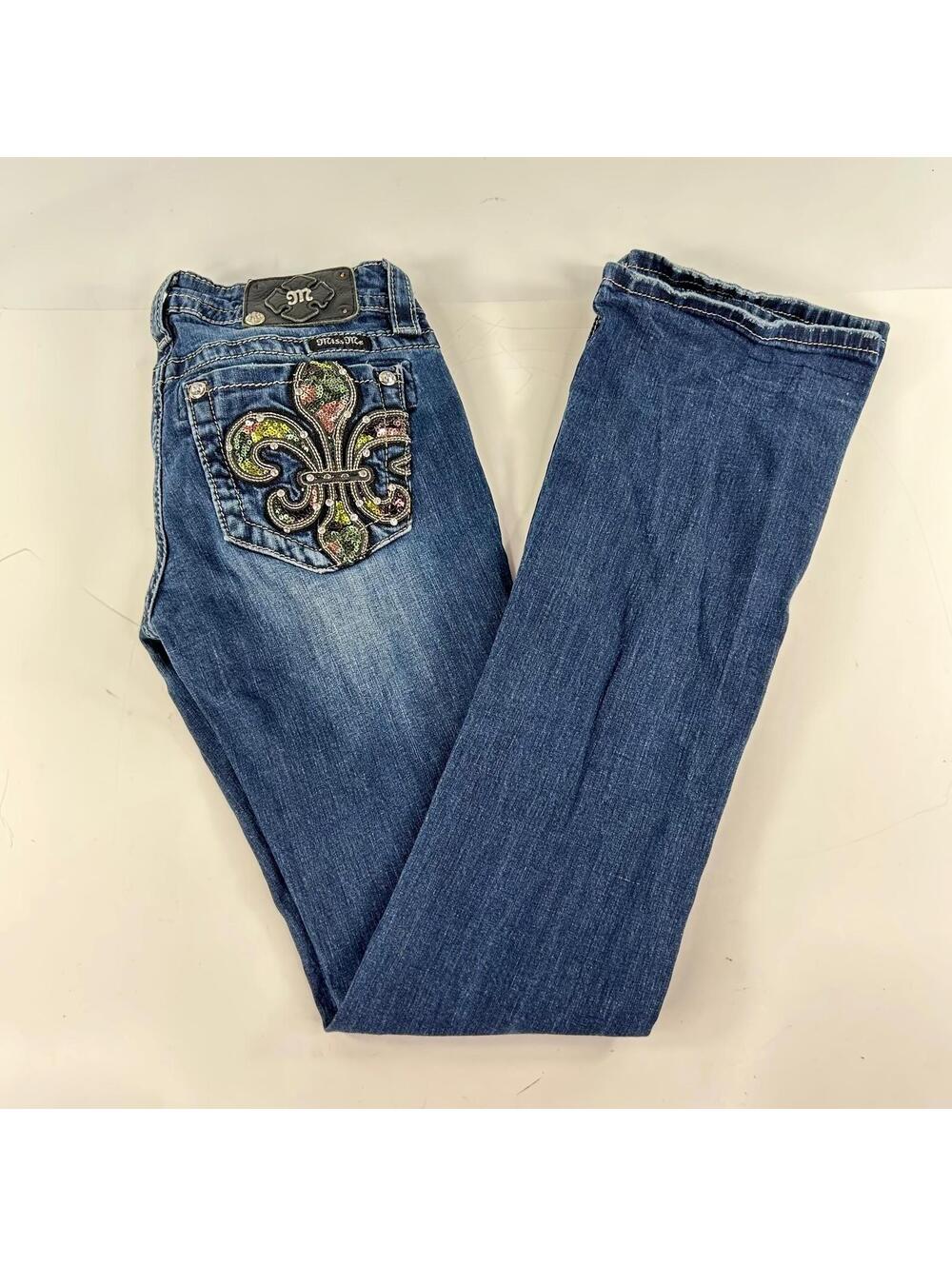Miss Me Signature Rise Boot Jeans Sz 27 Fleur De Lis Sequin Flap Pocket Denim - Picture 9 of 11
